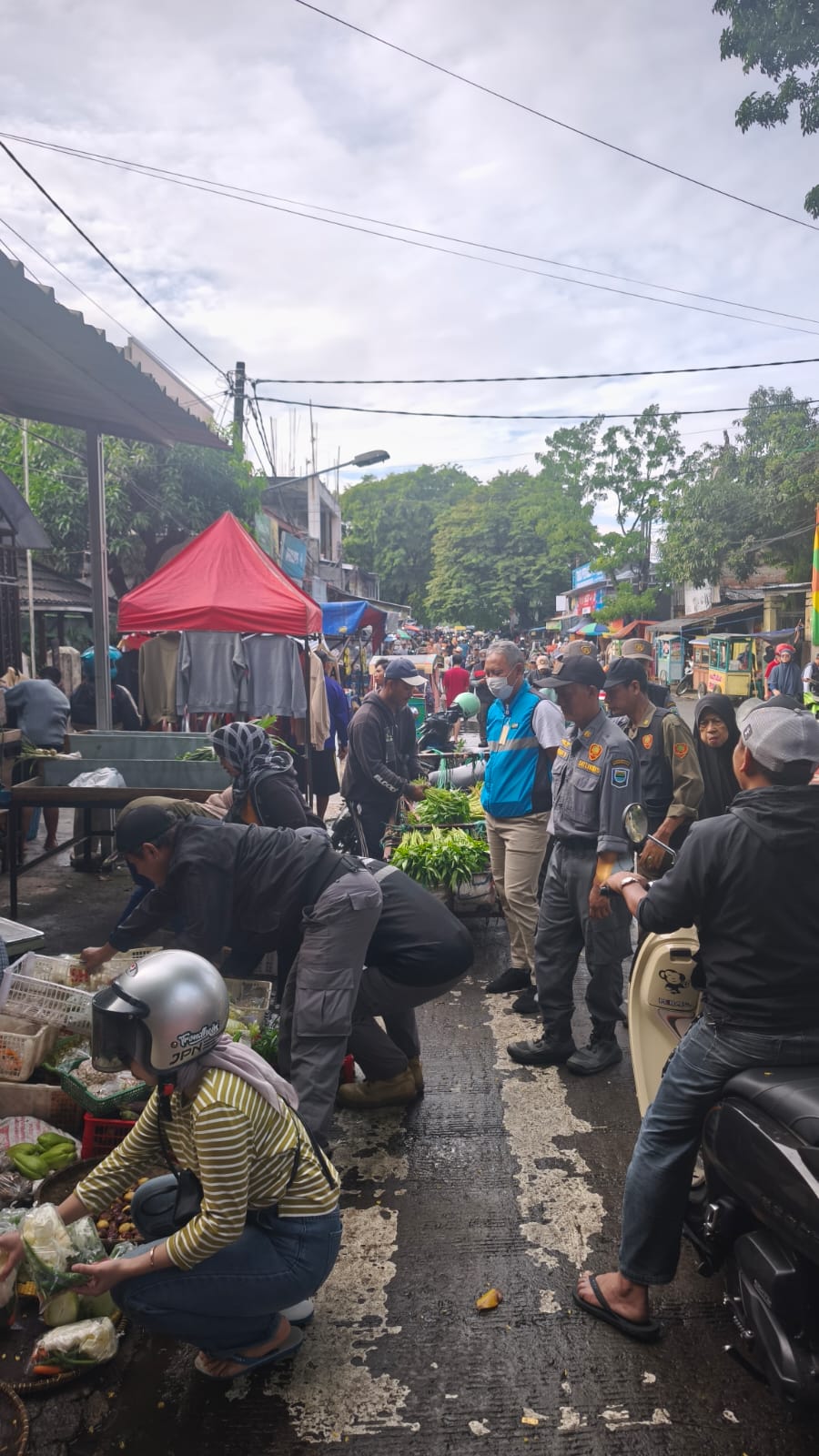 PENATAAN DAN PENERTIPAN PKL2