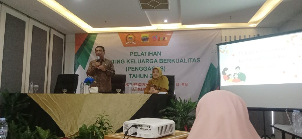 You are currently viewing Pelatihan Penggagas (Pelatihan Parenting Keluarga Berkualitas)