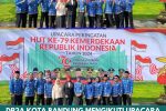 DP3A KOTA BANDUNG MENGIKUTI UPACARA KENAIKAN BENDERA DI LINGKUNGAN PEMERINTAHAN KOTA BANDUNG