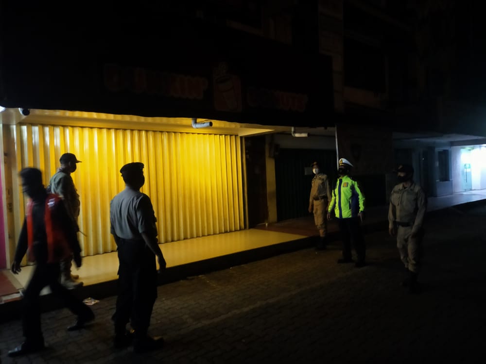 Giat PPKM LEVEL 4 CORONA VIRUS DESEASE 2019 untuk Pengendalian Penyebaran Covid-19 di wilayah Kecamatan Rancasari: