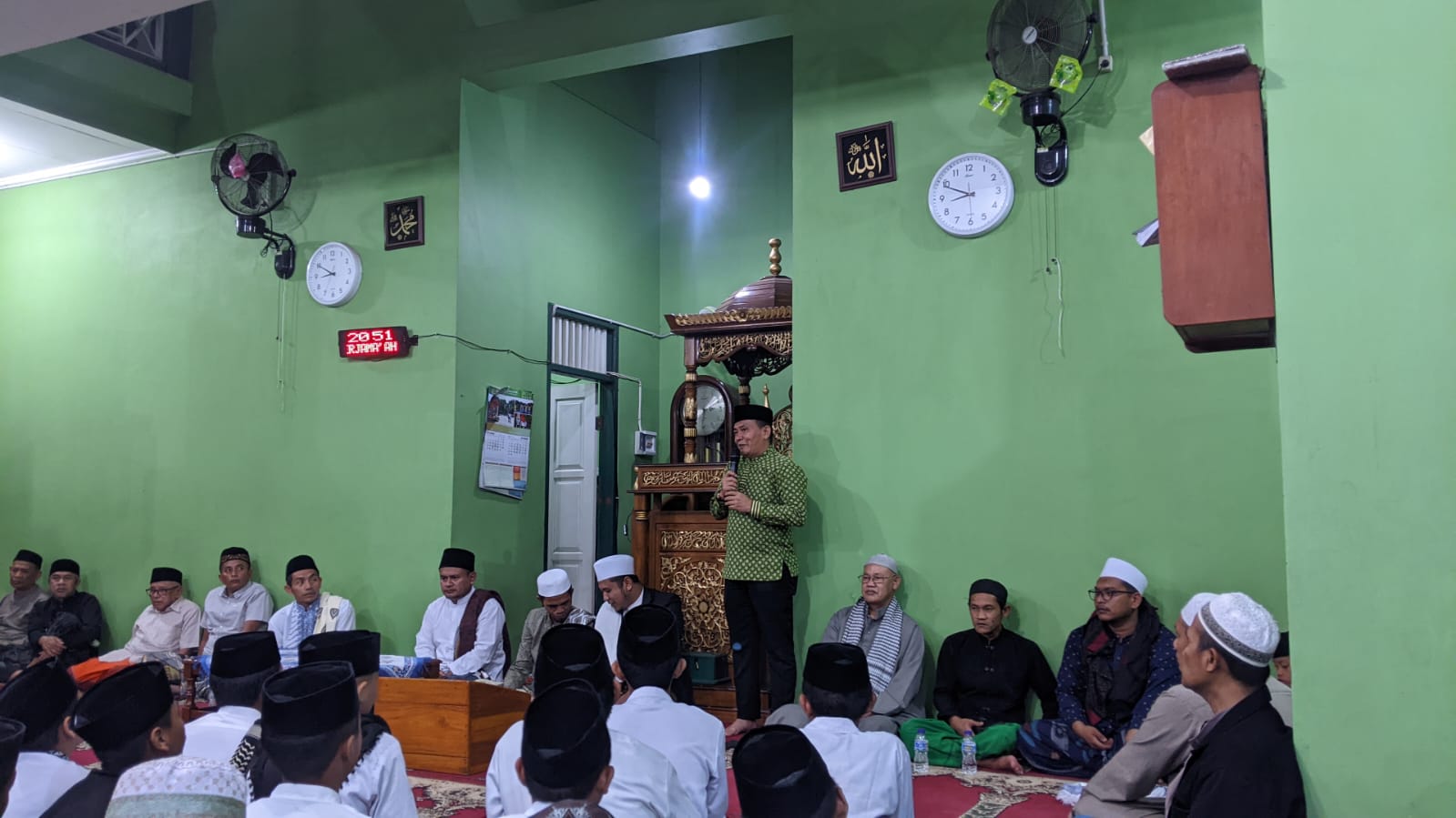 You are currently viewing Camat Rancasari menghadiri acara memperingati Maulid Nabi di wilayah Kecamatan Rancasari