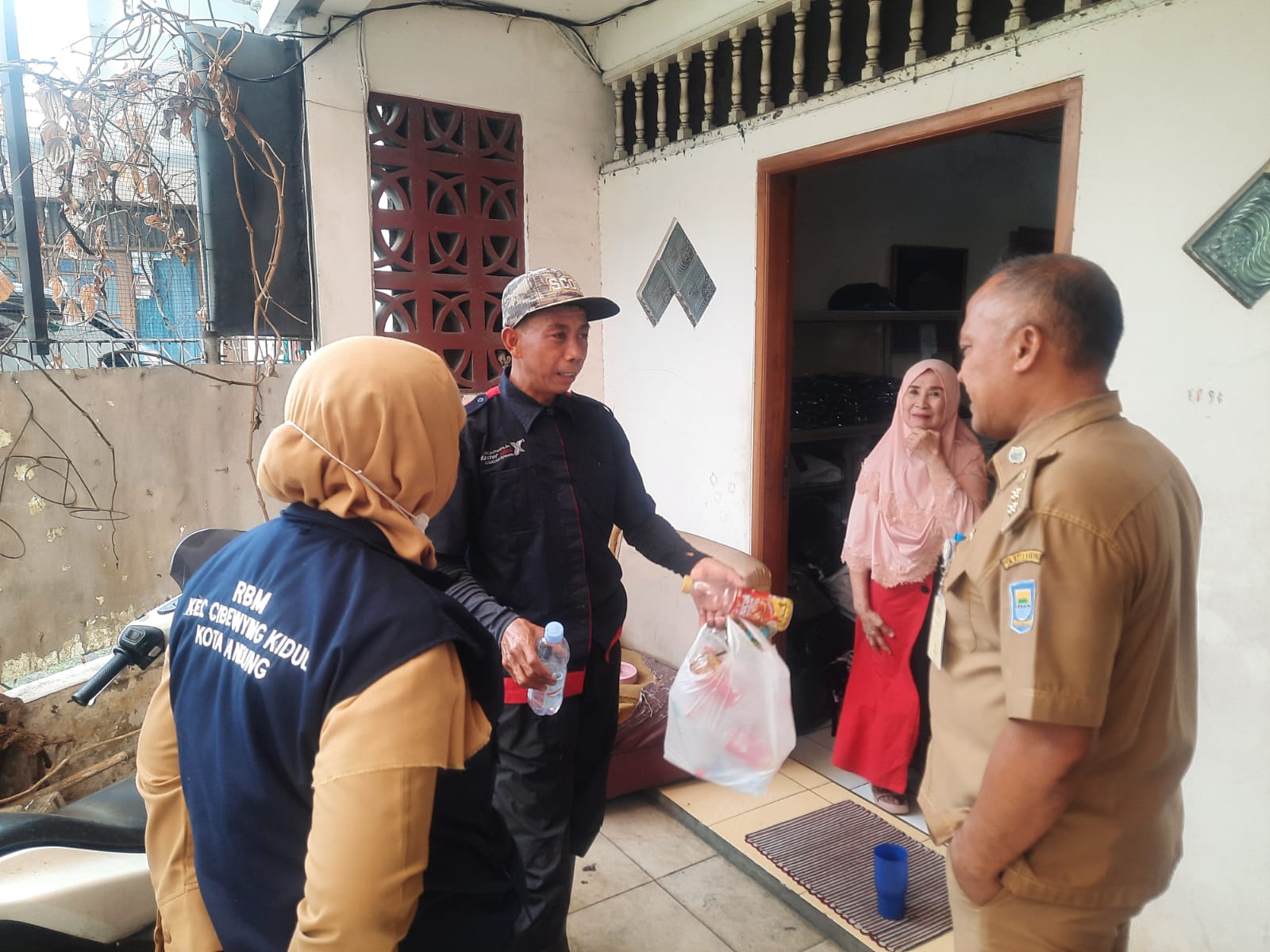 1) Penumpulan Sampah Terpilah RW 11 dan RW 15 (2)