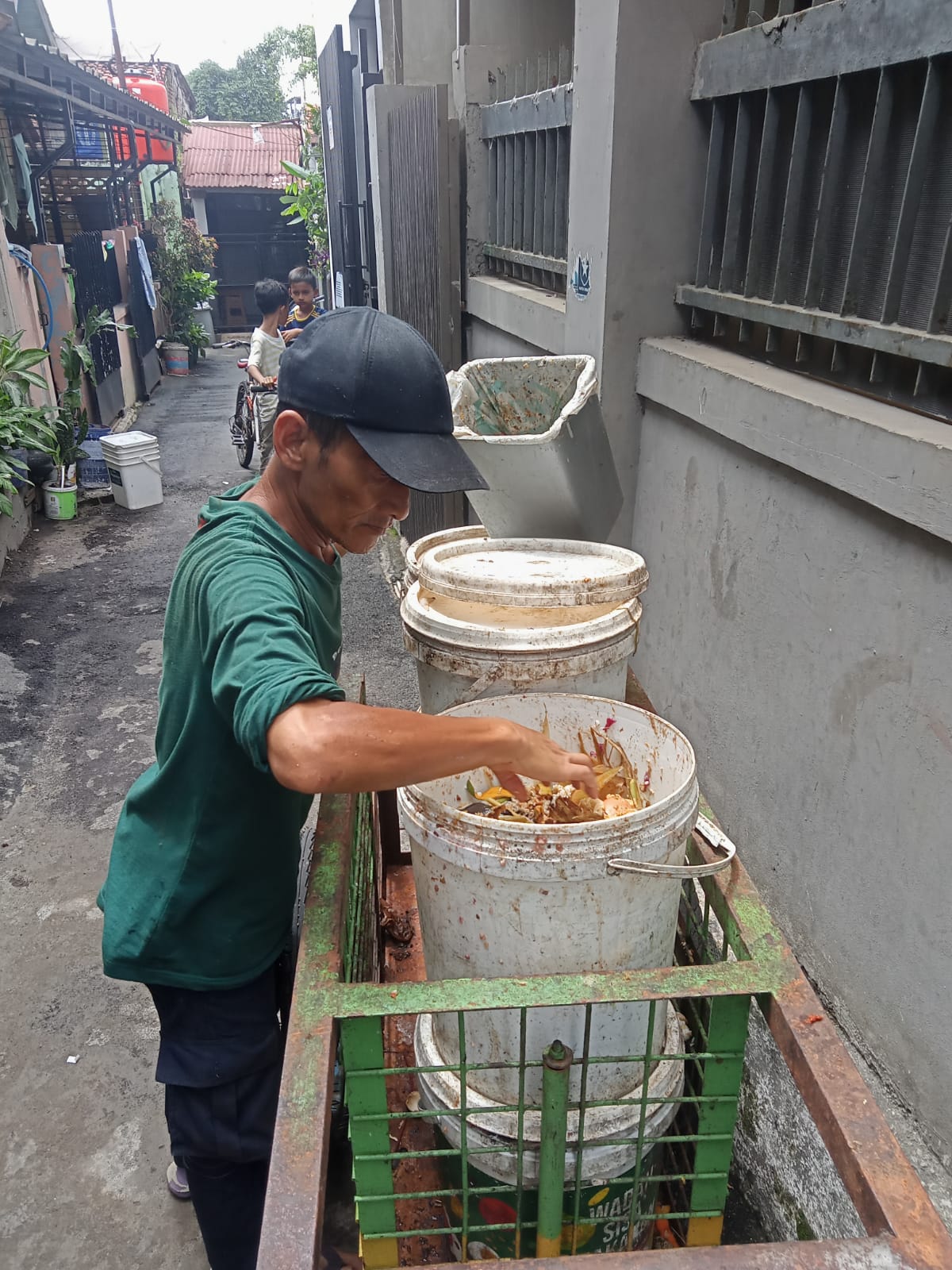2) Pengangkutan Sampah Organik Rumah Ke Rumah (14)