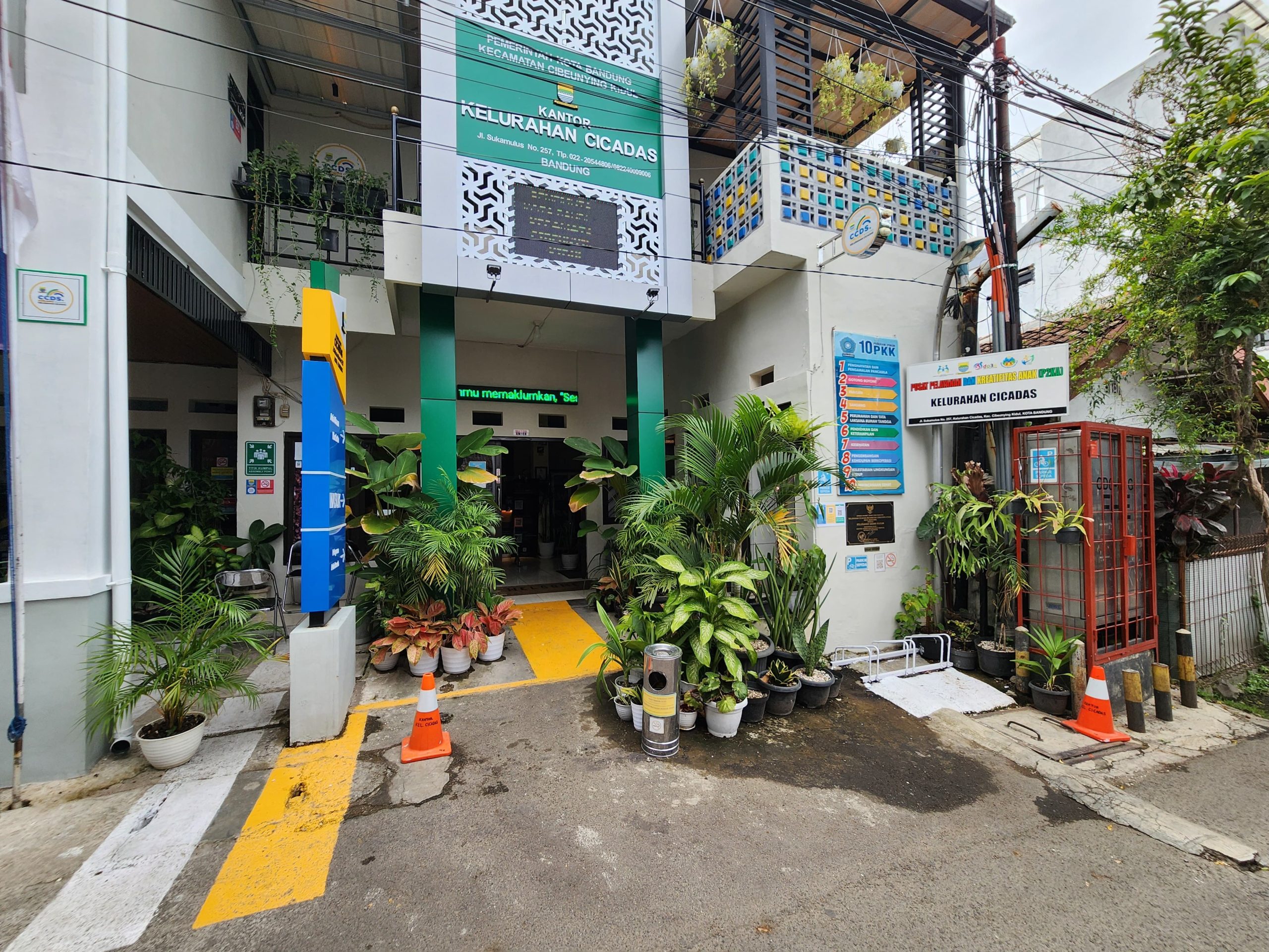 KANTOR KELURAHAN CICADAS TAHUN 2025