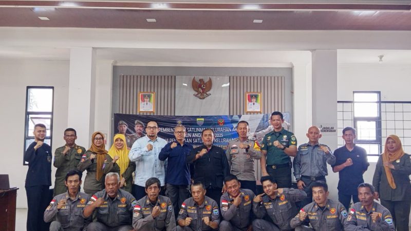 SATLINMAS AKTIF KELURAHAN CIGERELENG