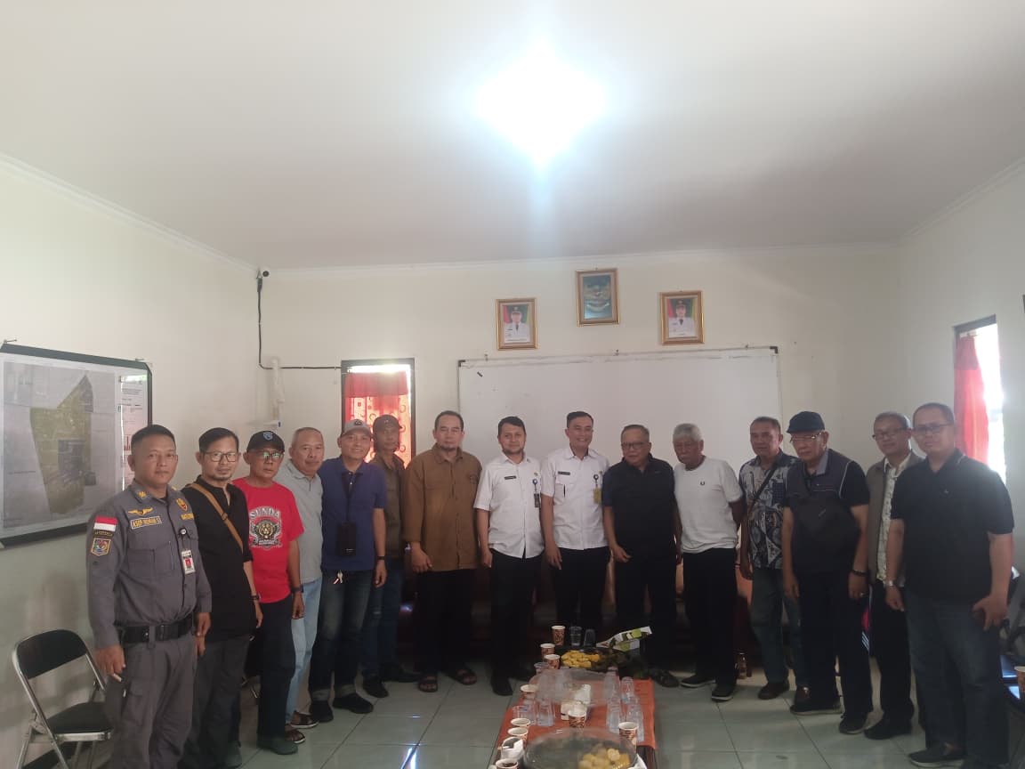 Read more about the article Silaturahmi Bersama Forum RW Kelurahan Cigereleng