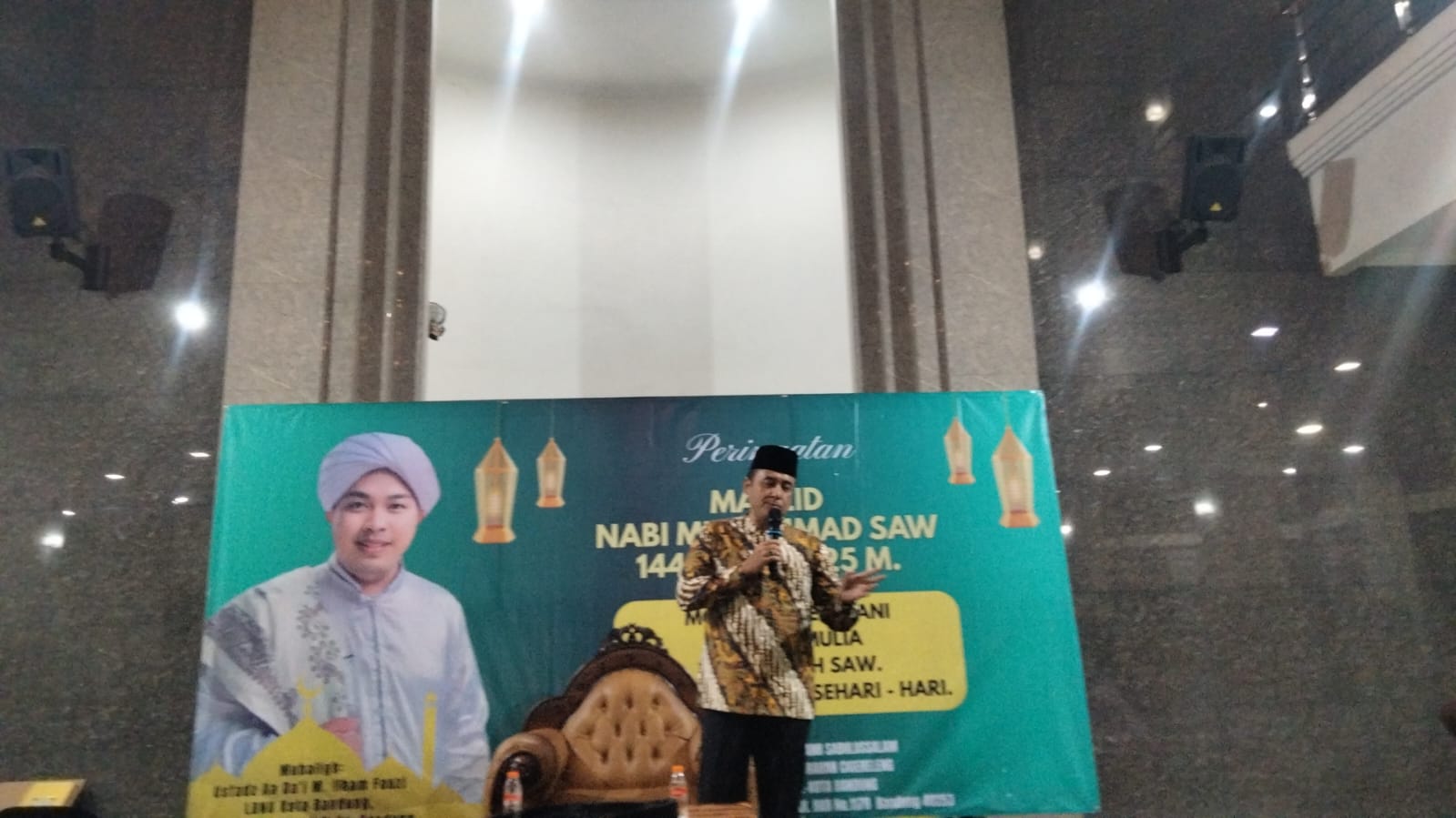 Read more about the article Tabligh Akbar Menyambut Maulid Nabi Muhammad SAW Kelurahan Cigereleng